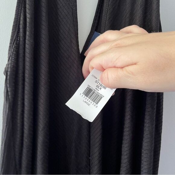 NEW Daytrip - Buckle Sleeveless Blouse Black Ribbed Knit Size Large - Picture 5 of 7